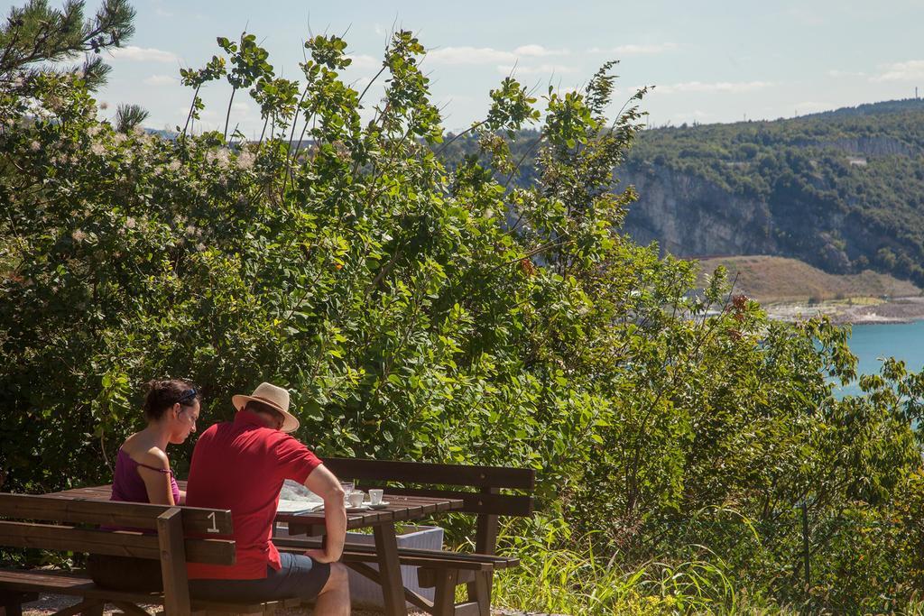 Camping Village Mare Pineta Систиана Экстерьер фото