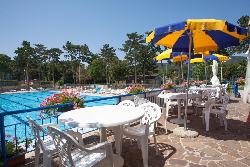 Camping Village Mare Pineta Систиана Экстерьер фото